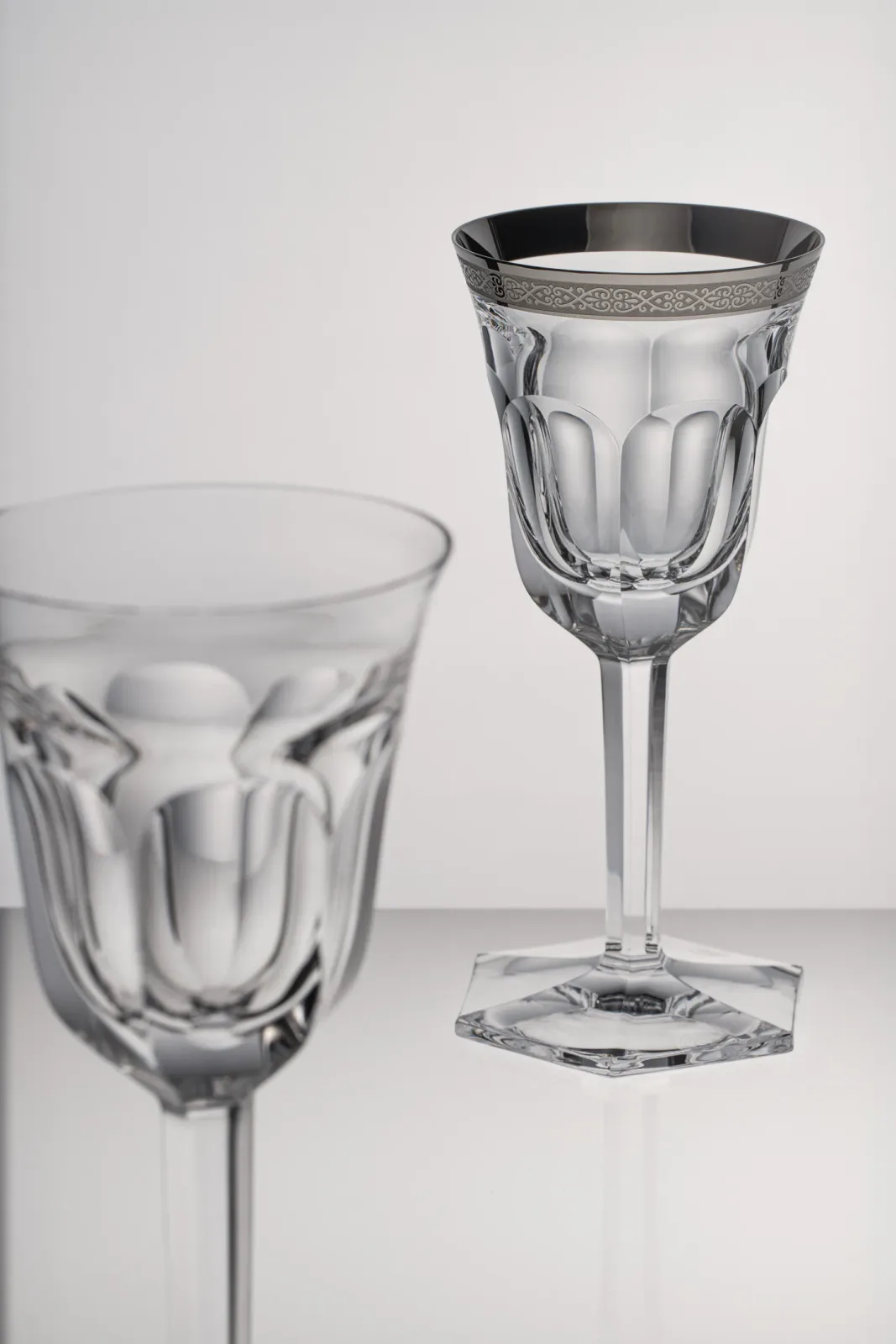 Moser "Lady Hamilton" Wine Glass 24-carat gold